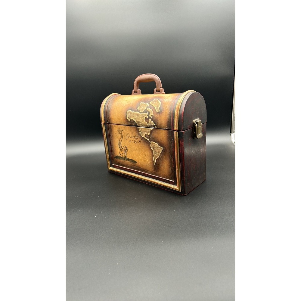 Vintage Style Wooden World Map Treasure Chest Box with Handle. 00692